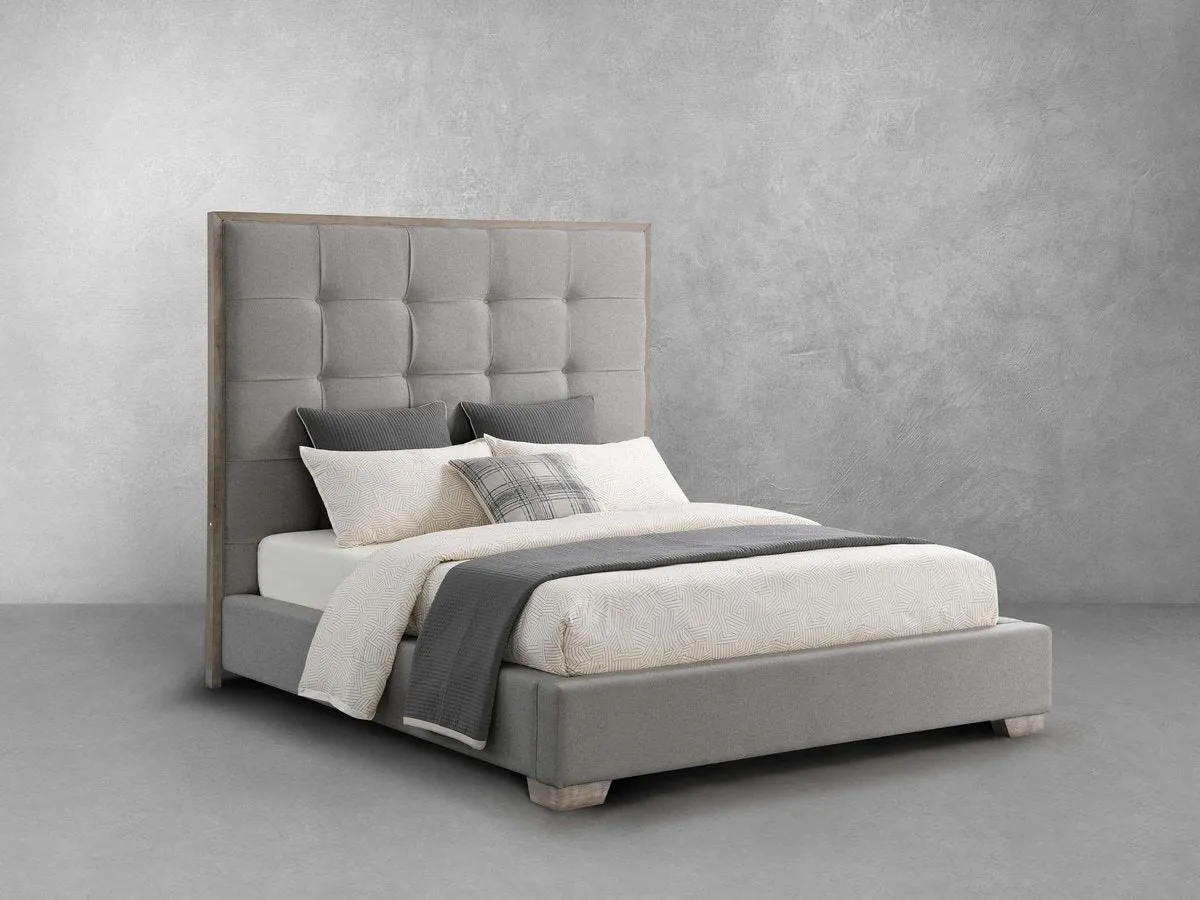 Eleanor Tufted Fabric Bed