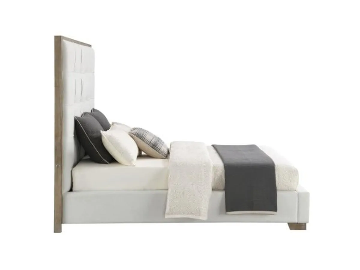 Eleanor Tufted Fabric Bed