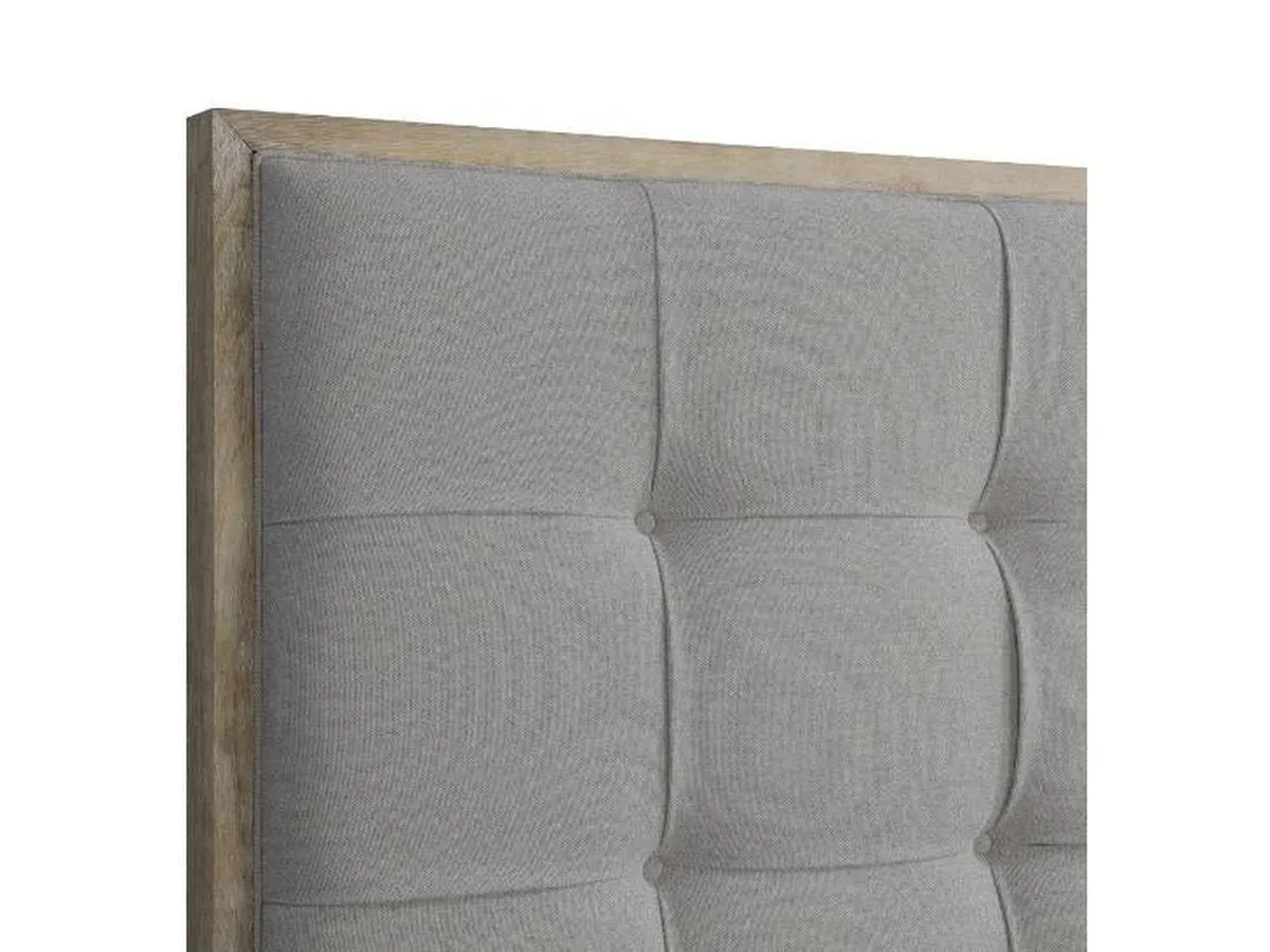 Eleanor Tufted Fabric Bed