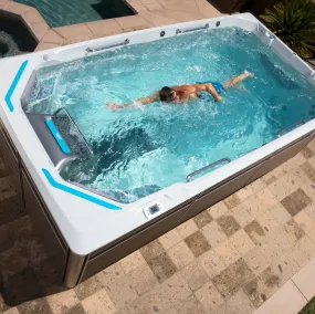 Endless Pools® Fitness Systems E550