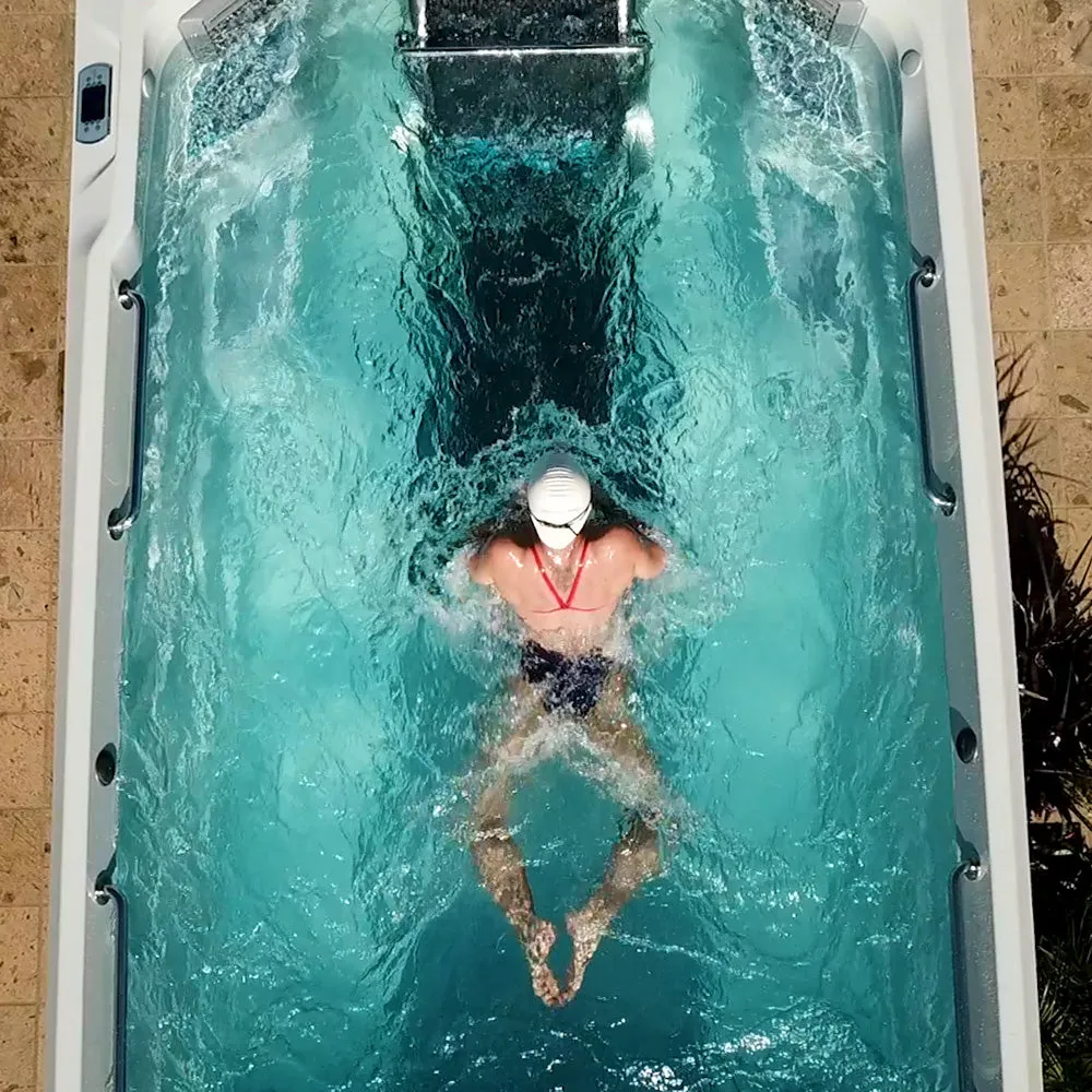 Endless Pools® Fitness Systems E550
