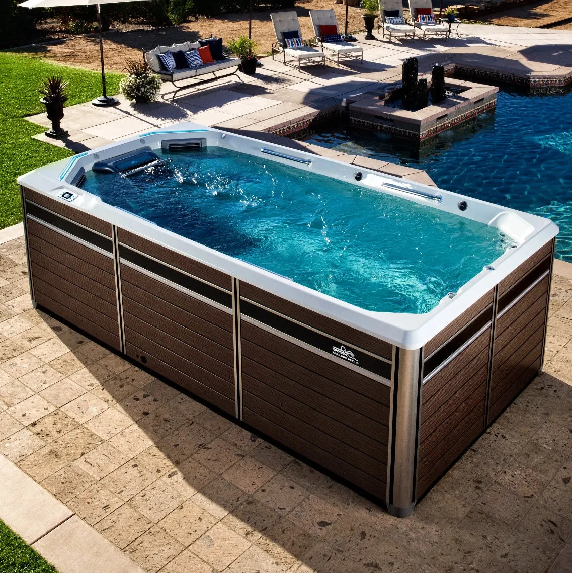 Endless Pools® Fitness Systems E550