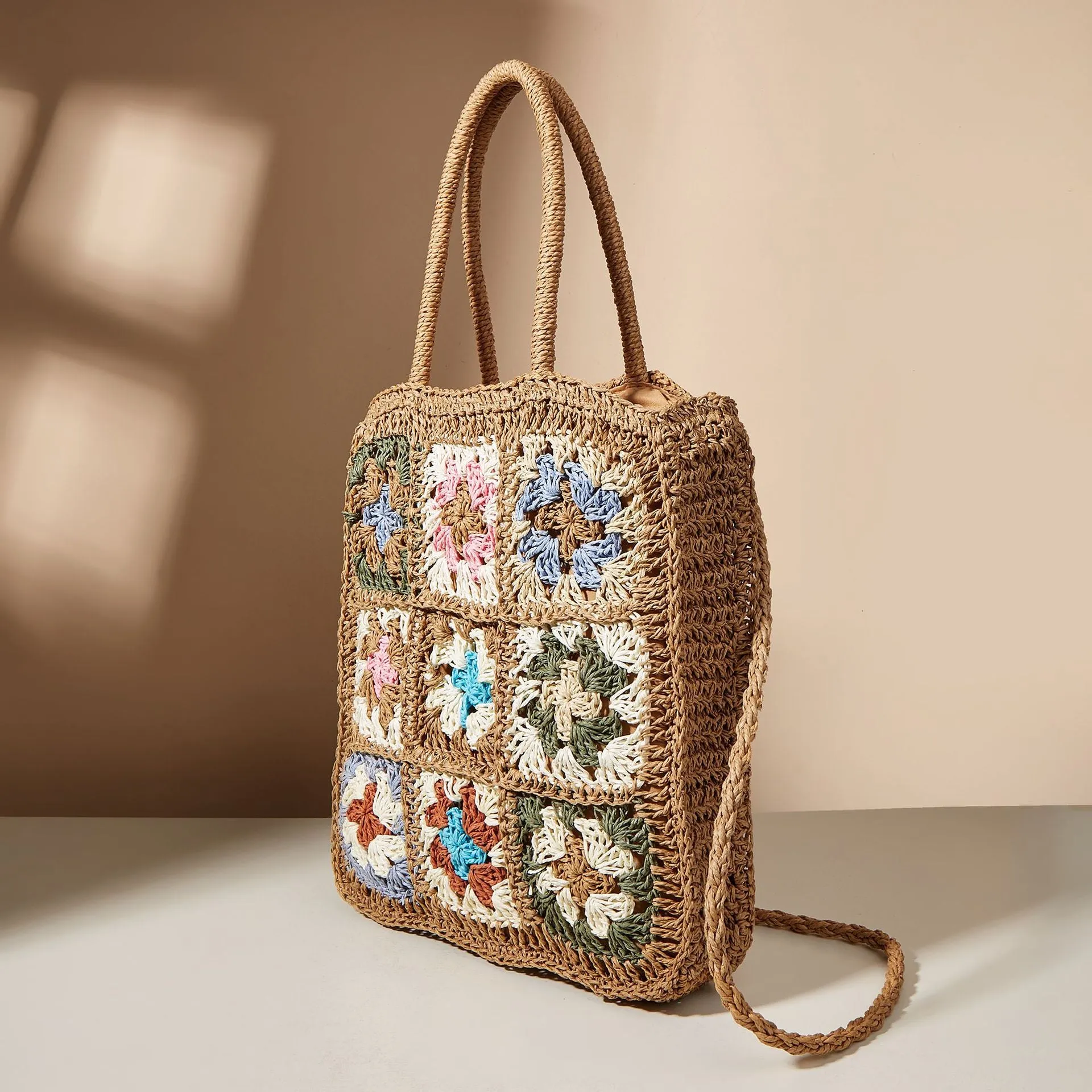 Flower Panel Woven Straw Bag